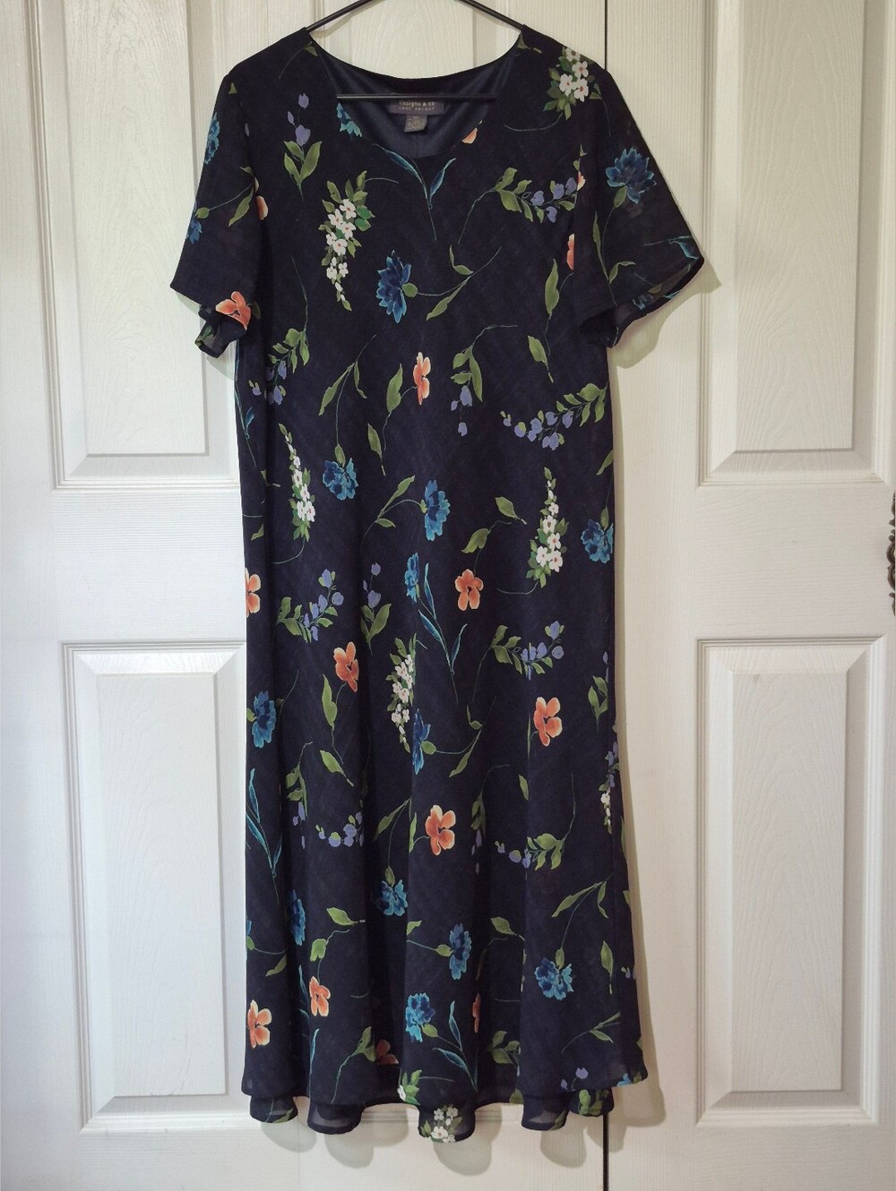Designs and co lane Bryant navy blue floral dress size 14-16